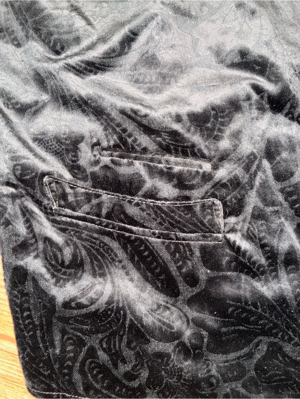 RRL Floral Flocked Velvet Notch-Lapel Vest - Picture 8 of 15
